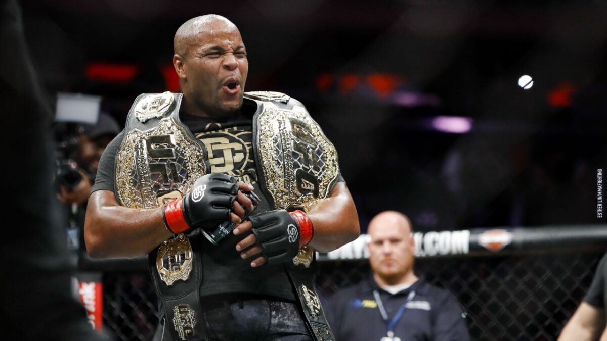 (Video) Daniel Cormier Caught Sending Strays to Heavyweight Contenders in Private Conversation 1 Daniel Cormier in his prime
