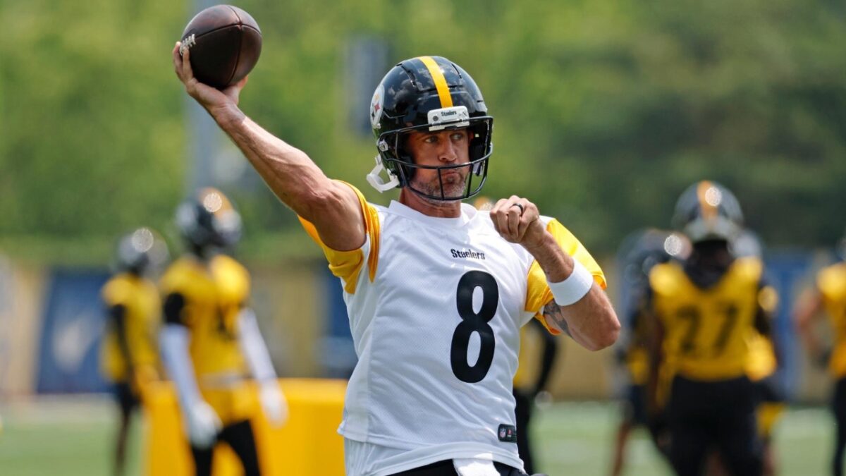 Jordan Love Throws Shade at Steelers’ Throwback Jerseys Ahead of Aaron Rodgers Reunion 1 Jordan Love Throws Shade at Steelers’ Throwback Jerseys Ahead of Aaron Rodgers Reunion