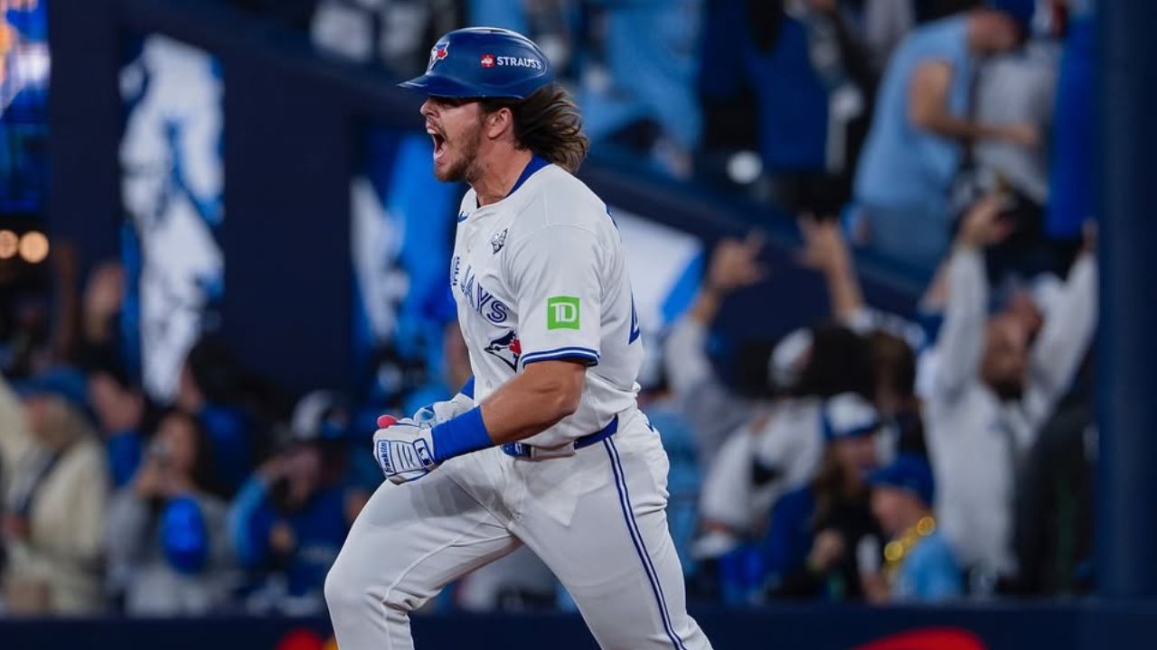 Addison Barger’s Pinch-Hit Grand Slam in World Series Game 1 Sends Fans into Frenzy