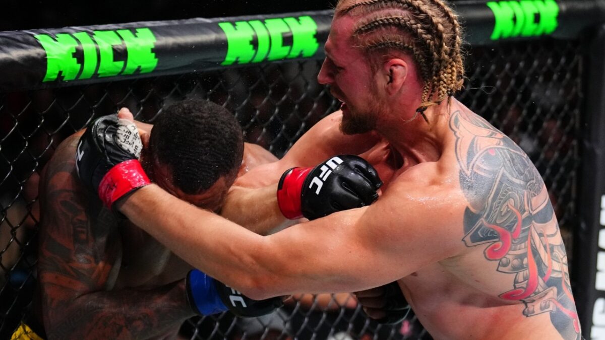 Nasty Eye Poke Blinds Tom Aspinall as Abu Dhabi Crowd Boos Result of UFC 321 Main Event 1 Alexander Volkov defeats Jailton Almeida at UFC 321