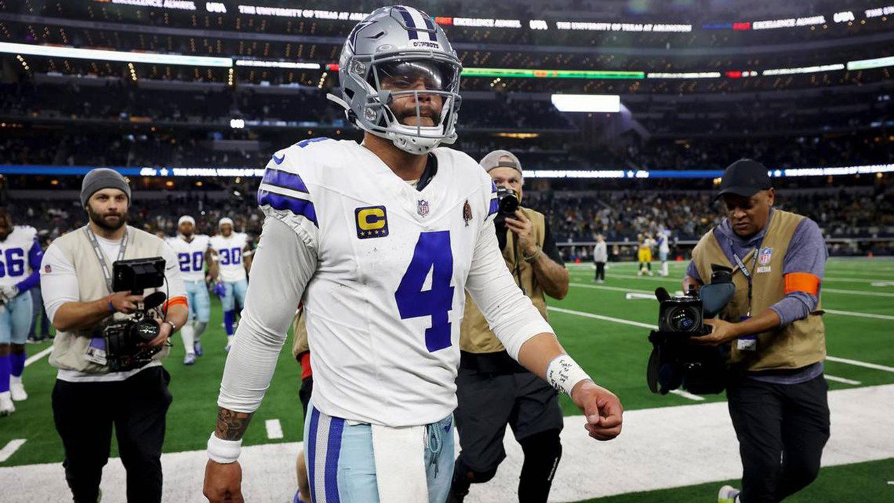 3 Reasons Why MVP Candidate Dak Prescott and His Cowboys Could Miss the Playoffs