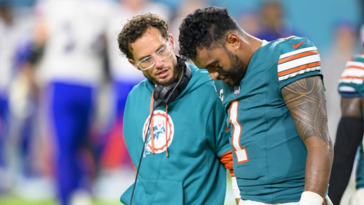 Mike McDaniel and Tua Tagovailoa