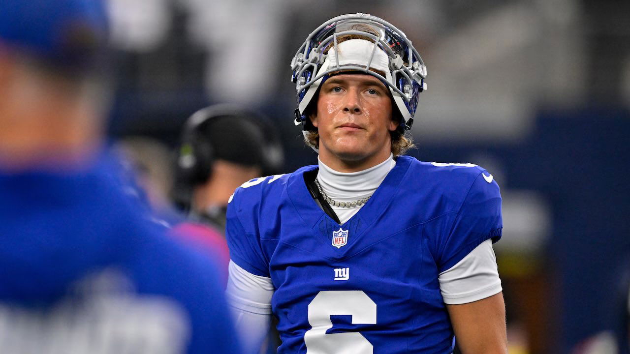 Fans Demand Giants Help Jaxson Dart as His 3 TDs Prove Insufficient Against 49ers – “Dart is Playing by Himself…”