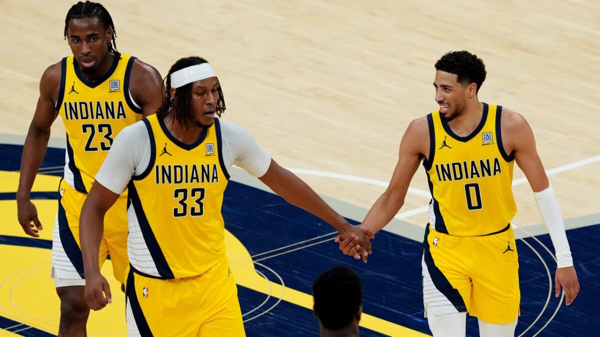 Myles Turner with Tyrese Haliburton