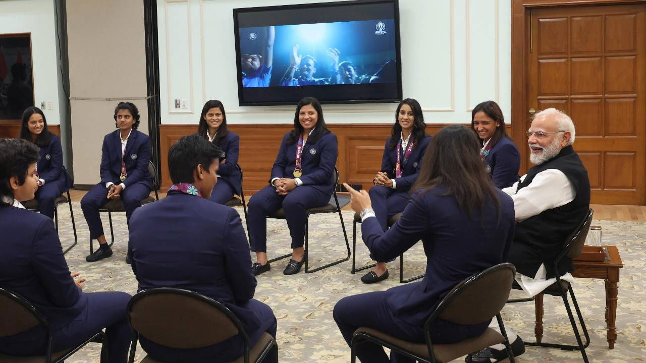 (Video) Prime Minister of India Hosts Women’s Team After Historic World Cup Win