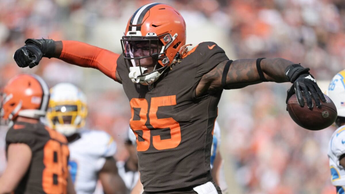 David Njoku Was Pumped to Remain in Cleveland After Trade Rumors