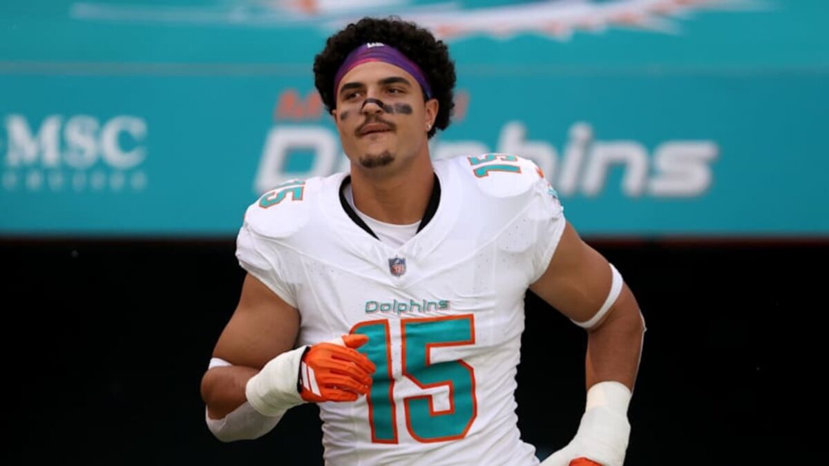 Jaelan Phillips Admits Getting Traded from Dolphins to Eagles Was the “Best Thing That’s Ever Happened to Him in His Life” 1 Jaelan Phillips Admits Getting Traded from Dolphins to Eagles Was the “Best Thing That’s Ever Happened to Him in His Life”