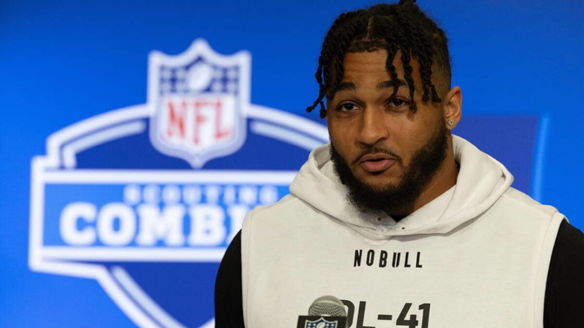 Cousin of Late Dallas Cowboys DE Marshawn Kneeland Accuses Police of Foul Play: "They Killed Him" 1 Cousin of Late Dallas Cowboys DE Marshawn Kneeland Accuses Police of Foul Play: "They Killed Him"