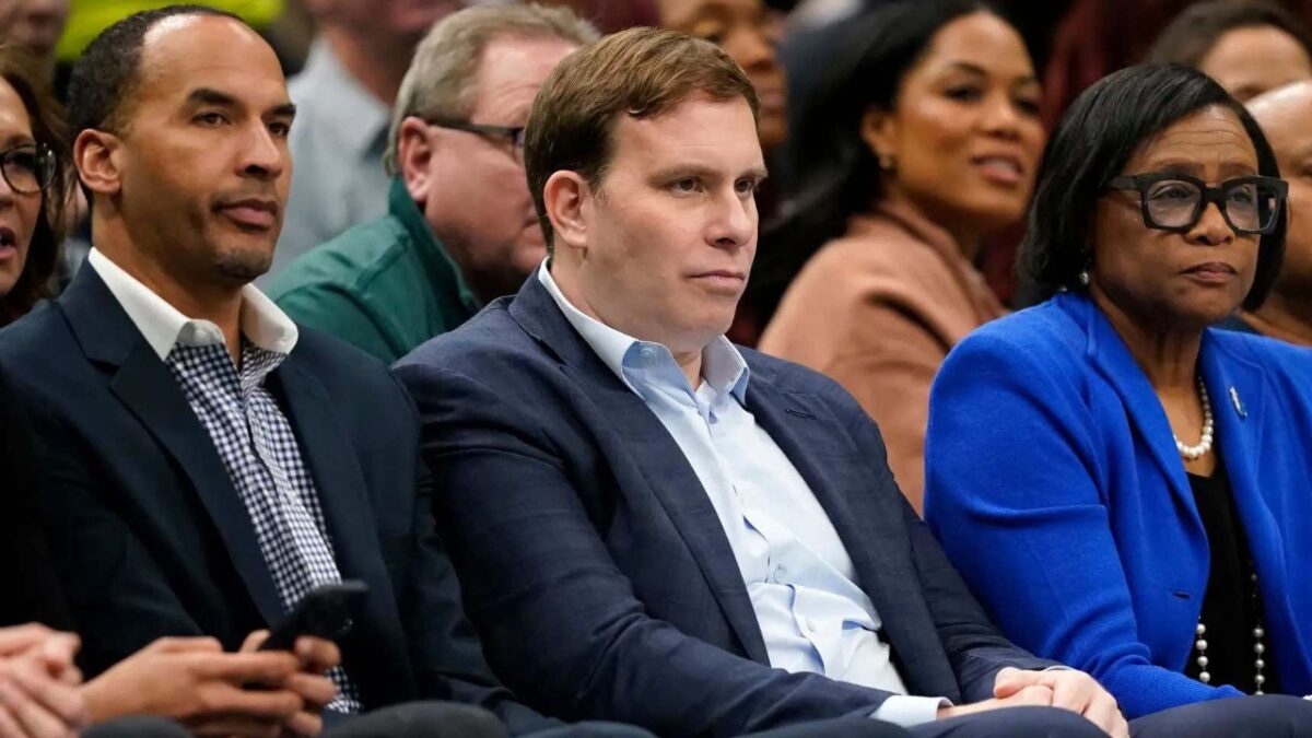 Nico Harrison and Mavs governor Patrick Dumont