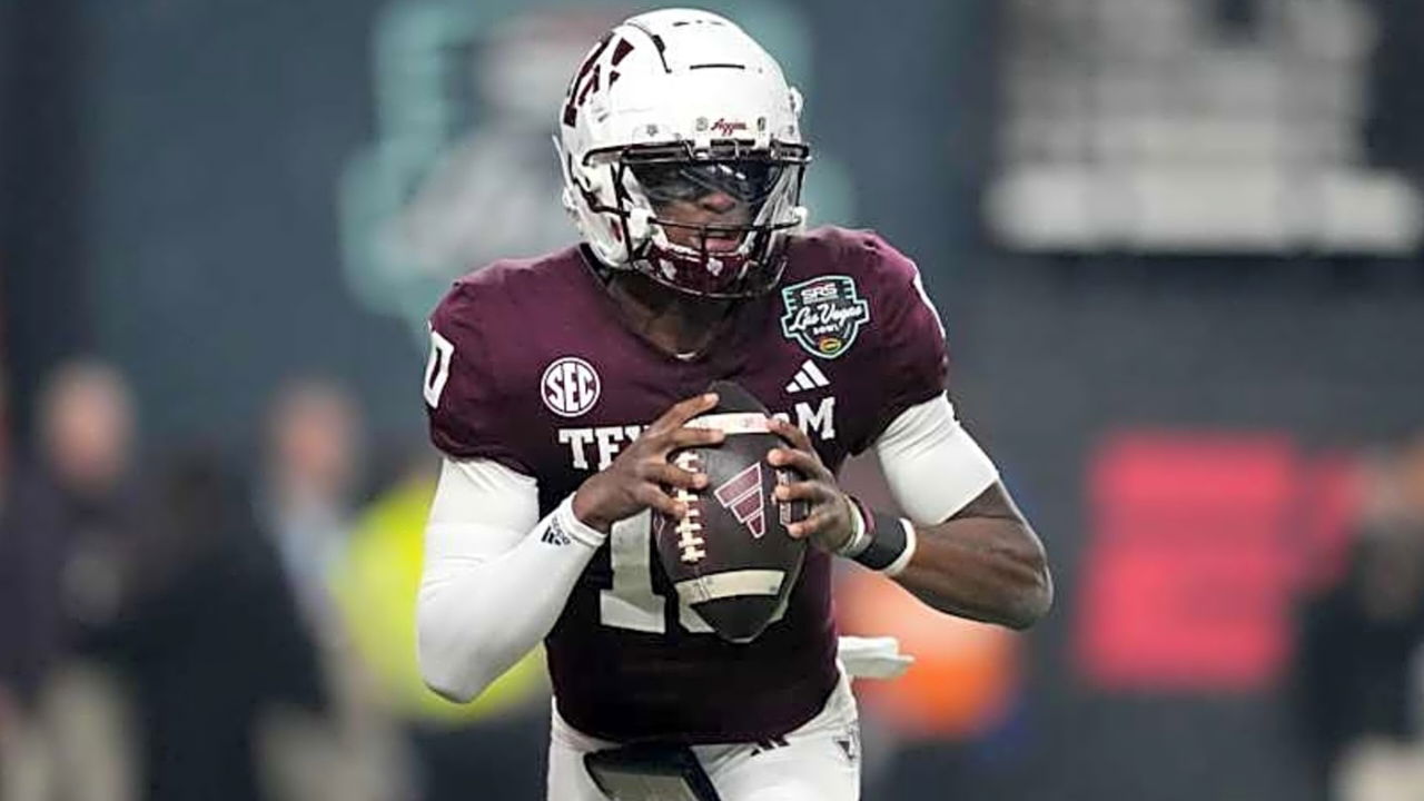 Texas A&M Complete Record-Breaking 27-Point Comeback Against South Carolina