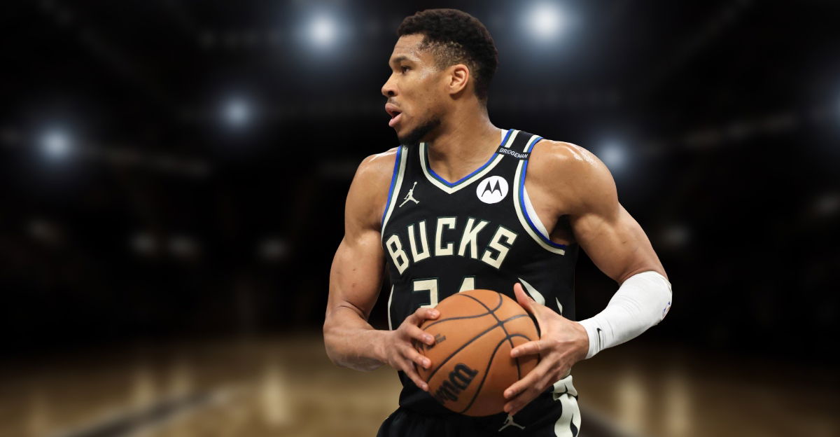 “King of Milwaukee” – Fans Praise Giannis Antetokounmpo Saving Lakers Rookie From Referee’s ‘Harsh’ Decision