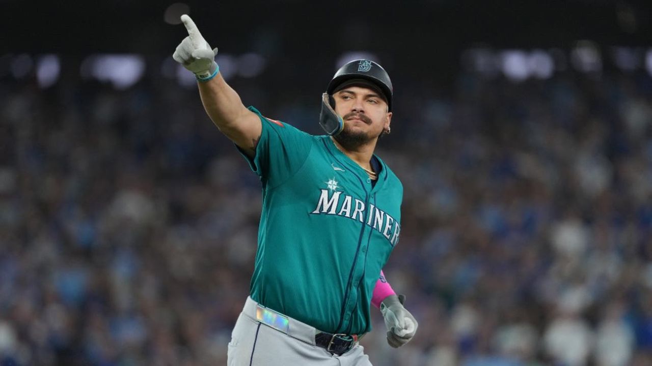 Fans Left Stunned as Mariners Sign Josh Naylor to 5-Year, $92.5 Million Deal: “Seems like a Bargain”