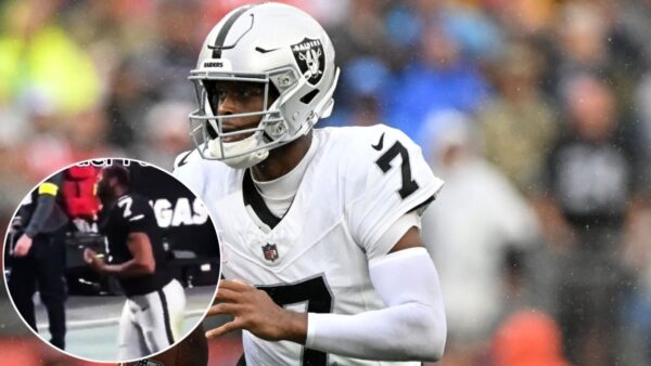Geno Smith Apologizes for Flipping off Raiders Fans After Loss to Browns