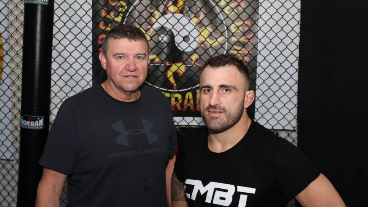 Alexander Volkanovski with Joe Lopez