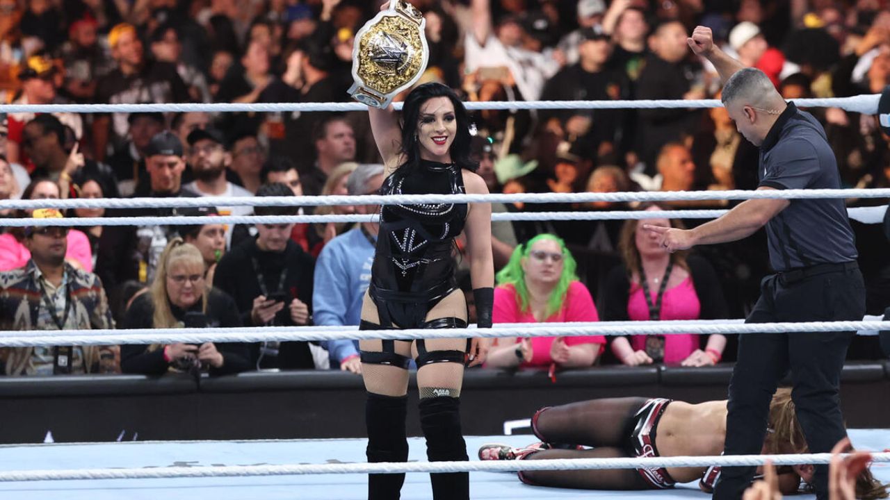 Survivor Series: WarGames Homecoming for Nikki Bella Goes in Vain as She Fails to Dethrone Stephanie Vaquer