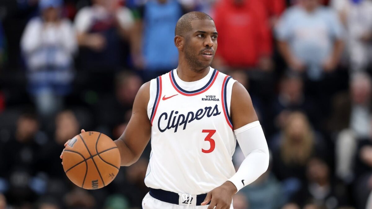 Former Champions Claiming Michael Jordan Had a 'Limited' Bag Irks Fans: "Shai Got More Bag" 1 Chris Paul has announced 2025-26 will be last season