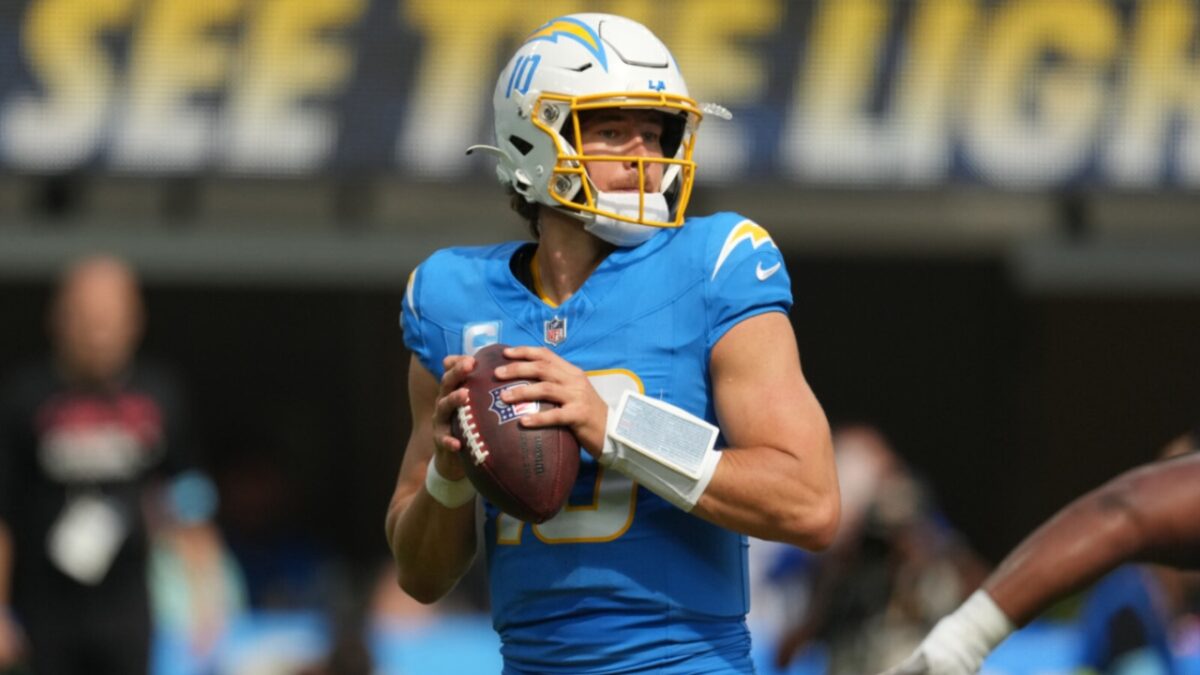 Justin Herbert Gets Brutally Trolled for His Cocky Attitude with Reporter After Chargers' OT Win 1 Justin Herbert Gets Brutally Trolled for His Cocky Attitude with Reporter After Chargers' OT Win