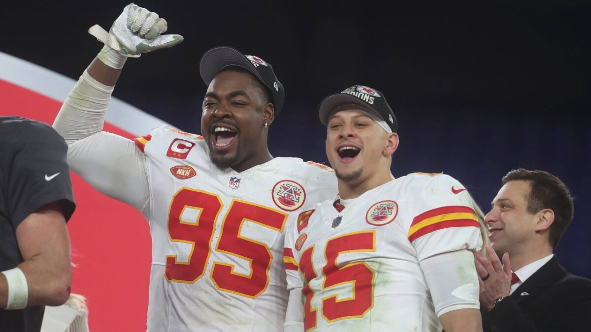 Patrick Mahomes Vows to Come Back Stronger After ACL Tear Ends Chiefs’ Disastrous Season 1 Chiefs DT Chris Jones and Patrick Mahomes