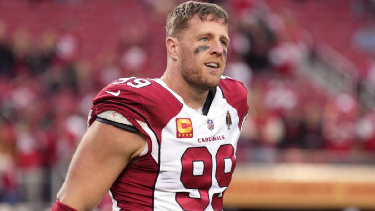 Packers Passed on JJ Watt Even After He Offered a Massive Pay Cut in 2021 1 Packers Passed on JJ Watt Even After He Offered a Massive Pay Cut in 2021