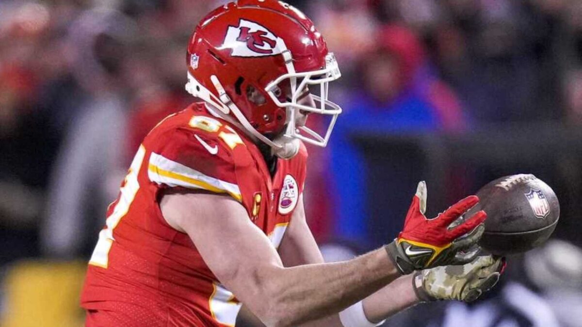 Travis Kelce Admits He Still Hasn't Made up His Mind About Possible Retirement After Patrick Mahomes' Injury