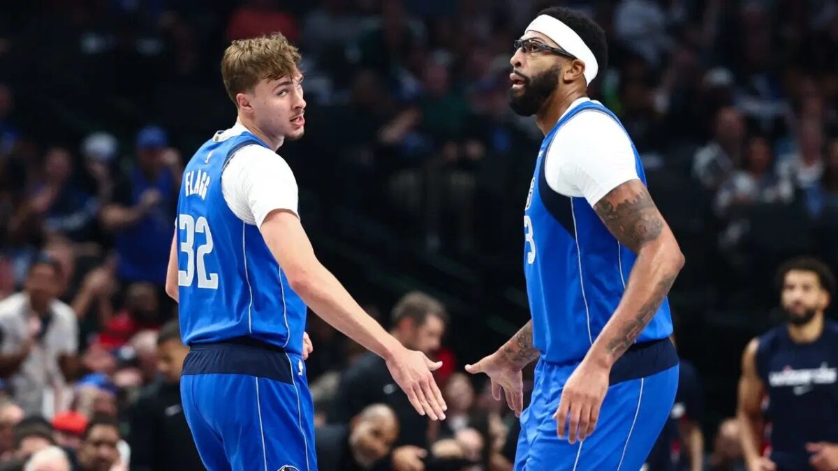 Cooper Flagg and Anthony Davis' chemistry was blossoming