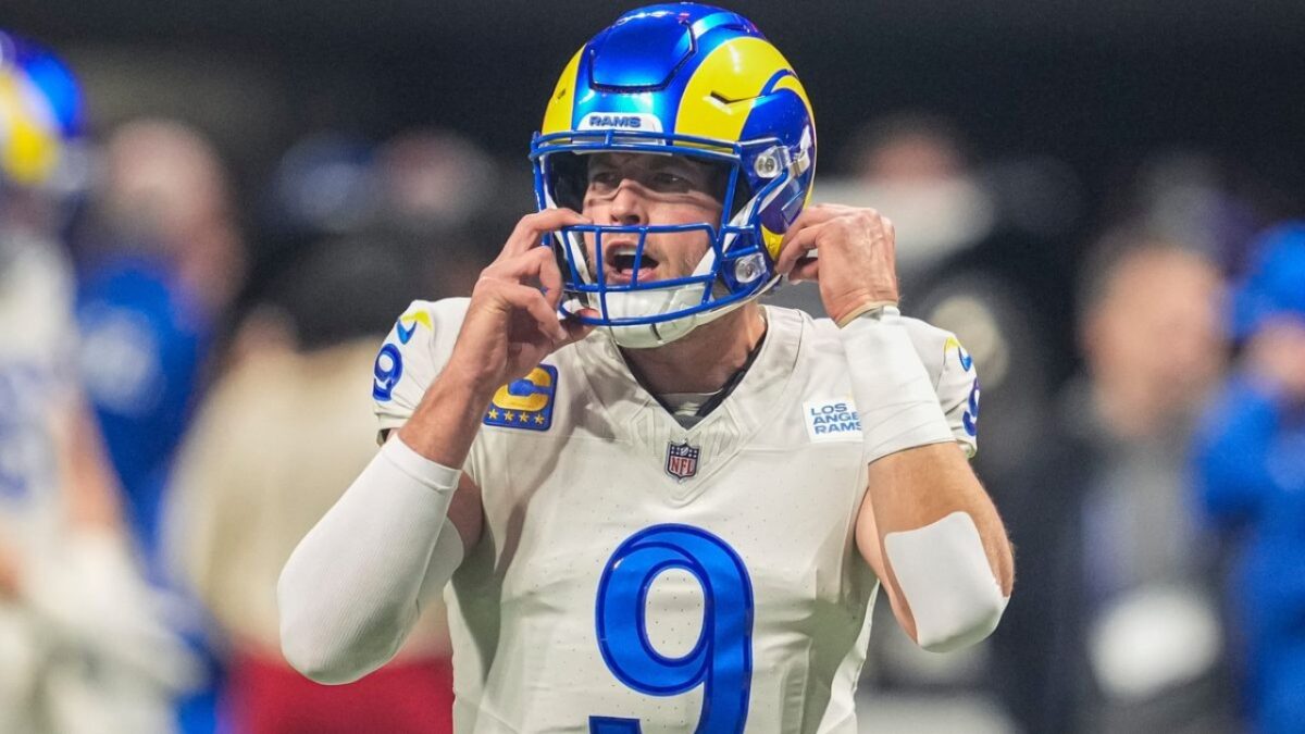 Matthew Stafford threw 3 interceptions against Falcons