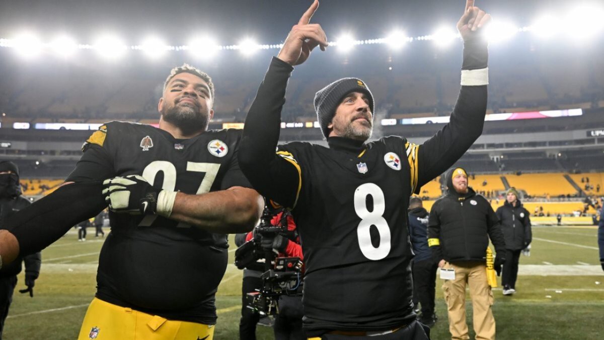 Cam Heyward and Aaron Rodgers soaking in their Week 18 win