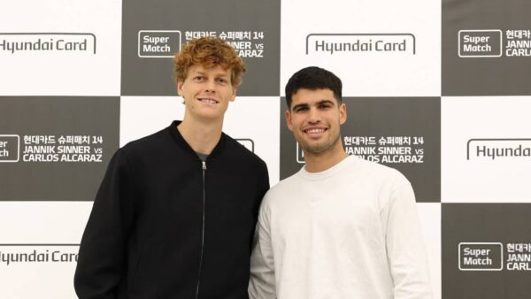 Jannik Sinner Sends Huge Warning to Carlos Alcaraz, Targets Return to World No.1 Ahead of the Australian Open