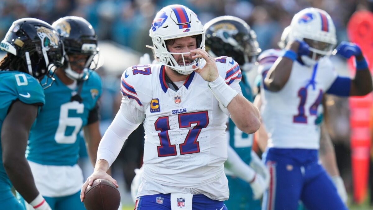 Josh Allen scored 3 touchdowns against the Jaguars
