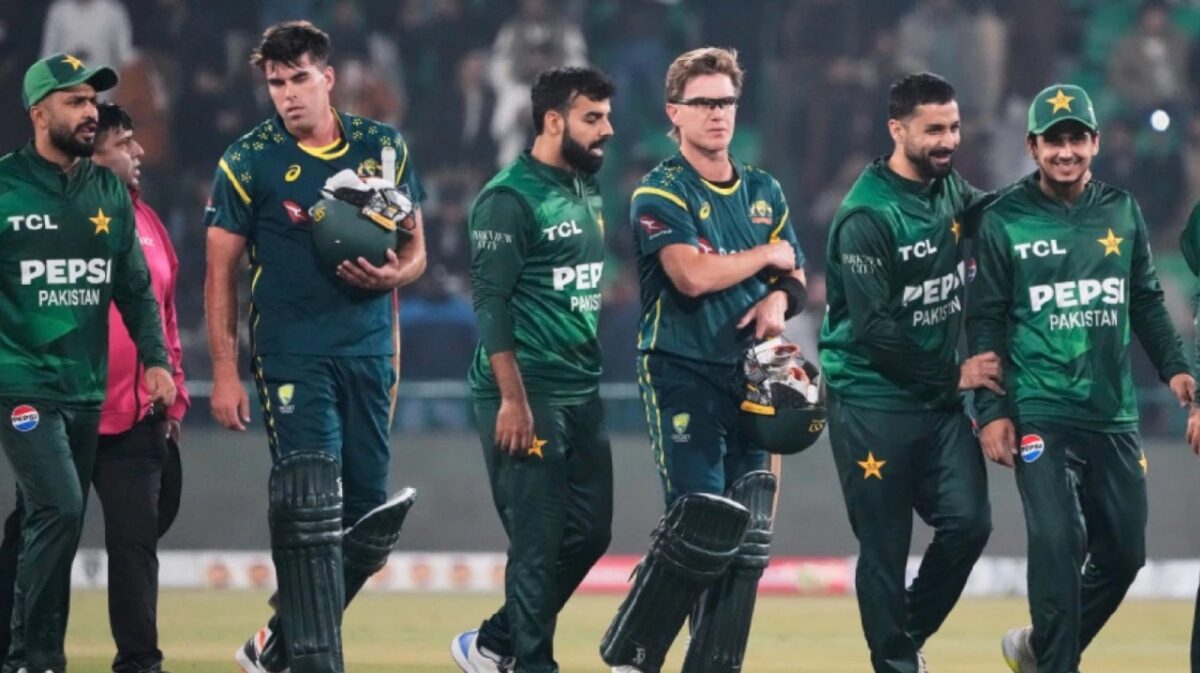 Third Umpire’s Blunder During Pakistan-Australia Game Has Commentators in Splits 1 Pakistan vs. Australia