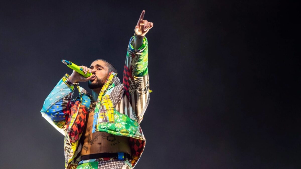 Bad Bunny Sends Bold Message to America at the End of Halftime Show Amid Boycott Narrative