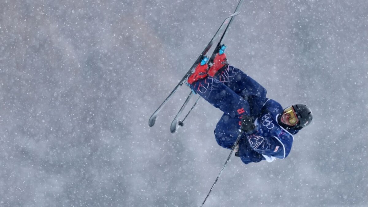 American Skier Hunter Hess Responds With A "L" Gesture To Trump's Loser Comments 1 Hunter Hess (Image via Getty Images)