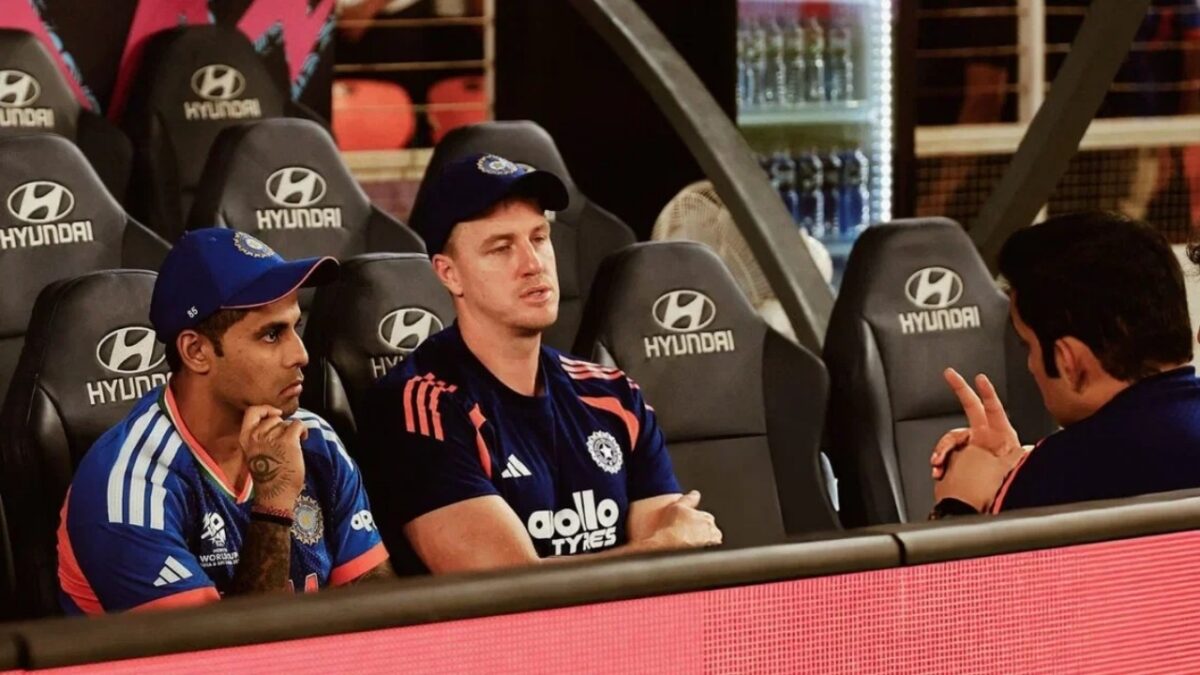 Suryakumar Yadav Makes It Into Unfortunate List Featuring MS Dhoni After Disastrous Innings Against South Africa in T20 World Cup 1 Suryakumar Yadav heated chat