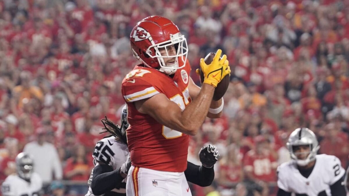 Will Compton Believes Travis Kelce Will Run It Back with Chiefs for One Key Reason 1 Will Compton Believes Travis Kelce Will Run It Back with Chiefs for One Key Reason