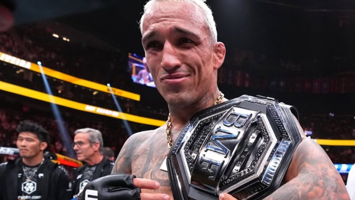 Charles Oliveira winning the BMF belt 
