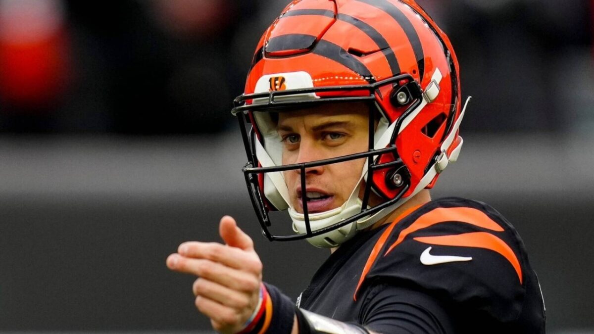 Joe Burrow and 44-Year-Old Jessica Alba Are Reportedly Dating After Being Spotted Together at 2 AM in Las Vegas