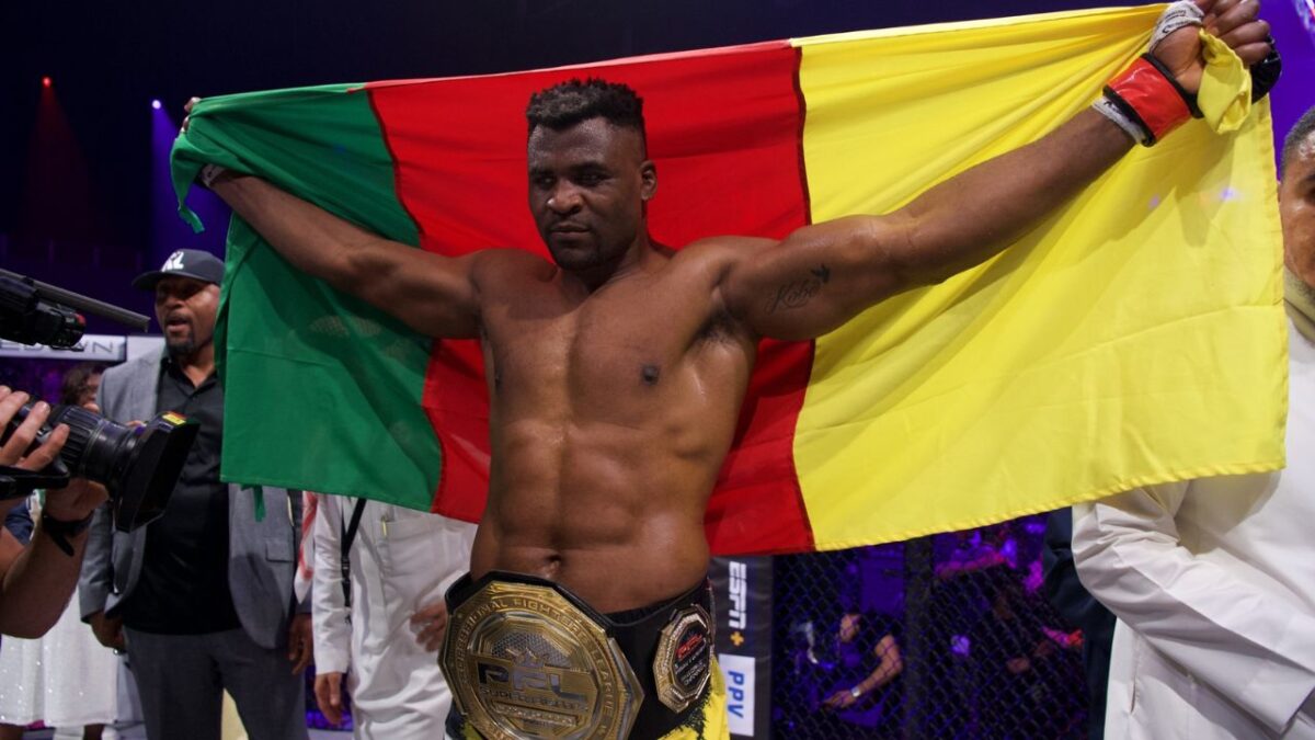 Francis Ngannou winning the PFL belt 