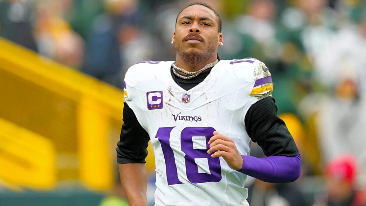 Justin Jefferson Feels Logan Paul Isn't Athletic Enough to Play Football Amid NFL vs. WWE Debacle