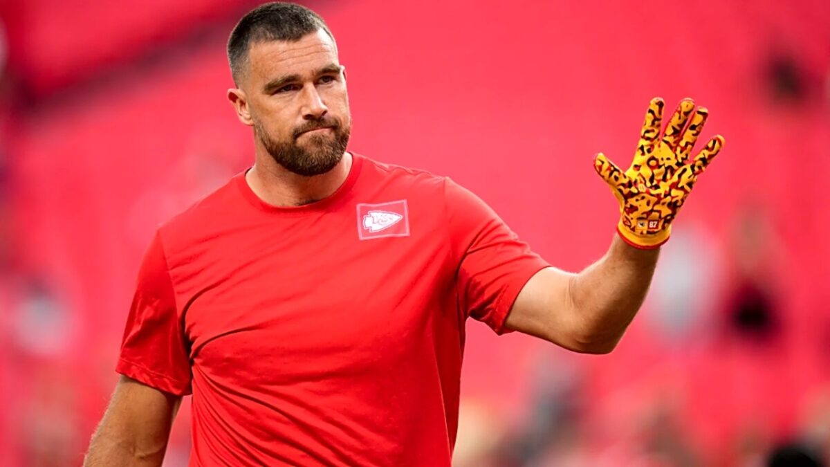 All the Details About Travis Kelce's Massive Three-Year, $54.7M Deal 1 All the Details About Travis Kelce's Massive Three-Year, $54.7M Deal
