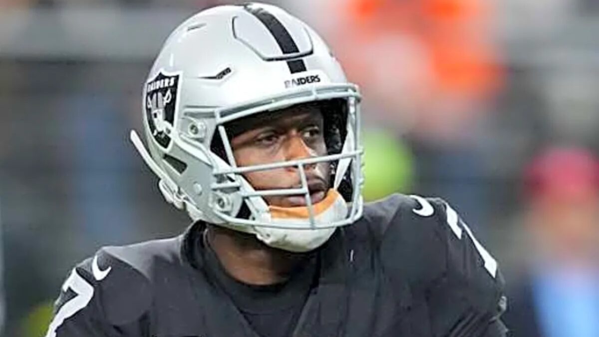 "He Wants That #1 Pick in 2027" - Jets HC Aaron Glenn Announces Geno Smith as the Starting Quarterback for Next Season, Fans React 1 "He Wants That #1 Pick in 2027" - Jets HC Aaron Glenn Announces Geno Smith as the Starting Quarterback for Next Season, Fans React