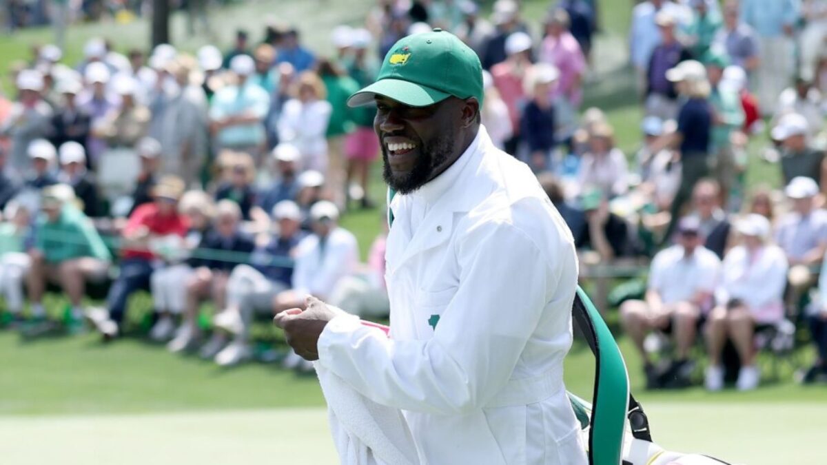 Kevin Hart Caddying for Bryson DeChambeau at Par 3 Contest Doesn't Sit Well With Fans: "We Don’t Need It" 1 Kevin Hart