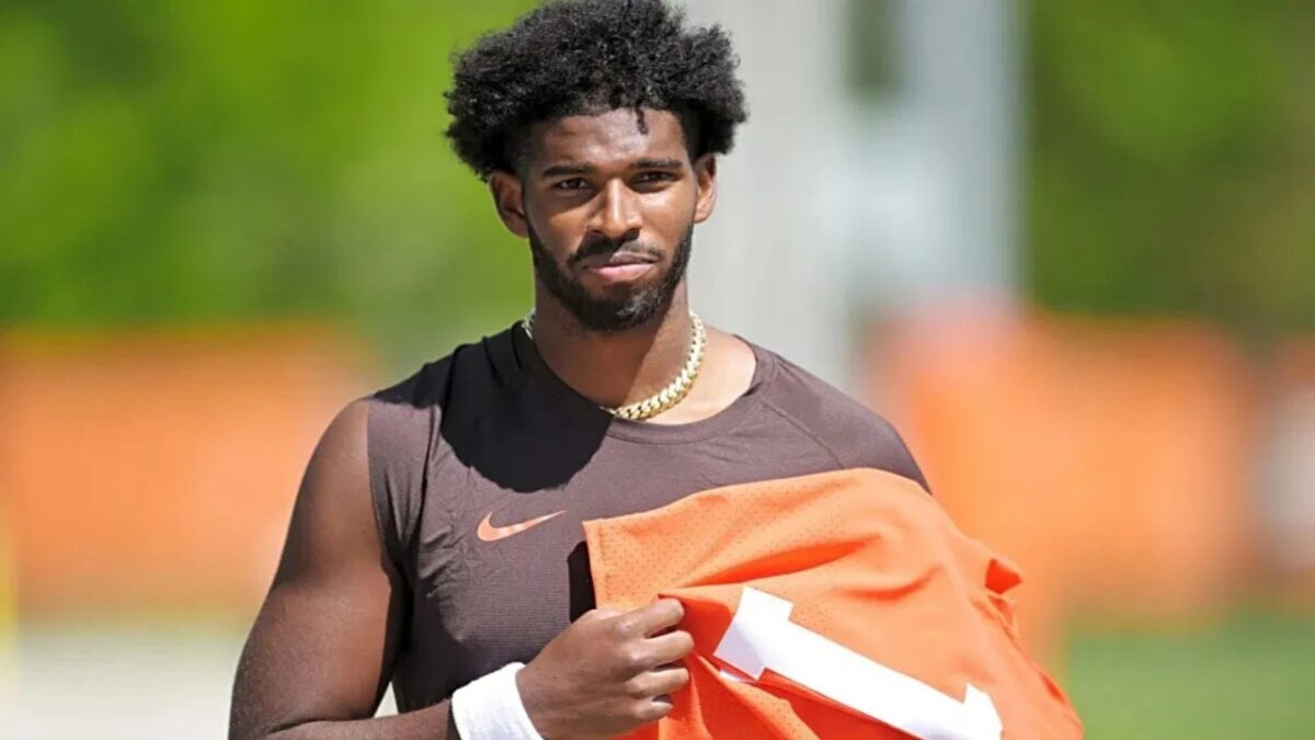 "You Have to Earn the Trust.." - Ex-Falcons WR Gets Real About Shedeur Sanders' QB1 Chances in Cleveland Against Deshaun Watson