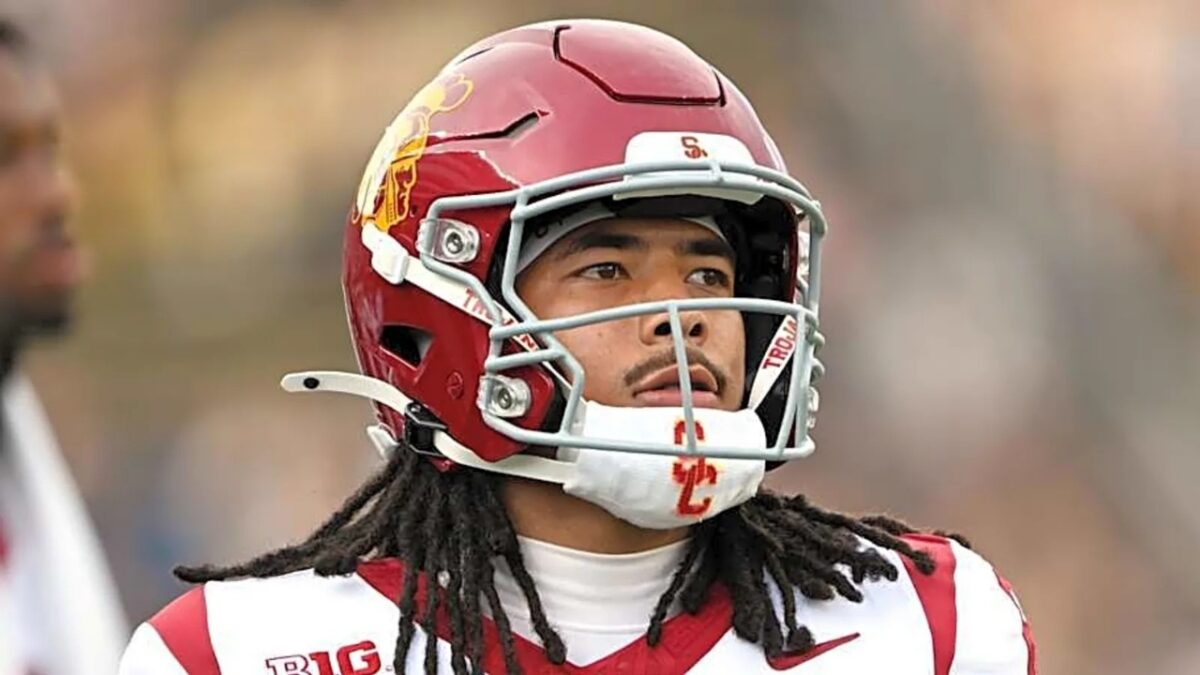 Philadelphia Trolls Pittsburgh After Snatching Makai Lemon