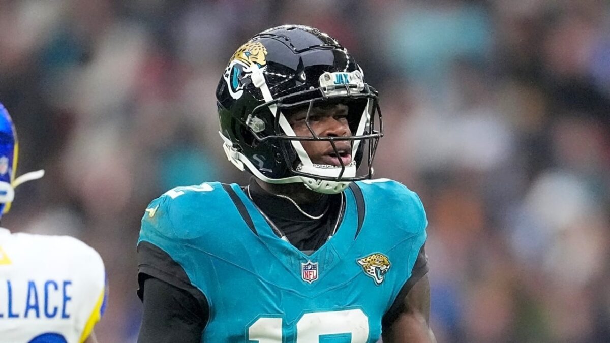 Jaguars' Josh Hines-Allen Vows to Help Travis Hunter Become an Elite NFL Player