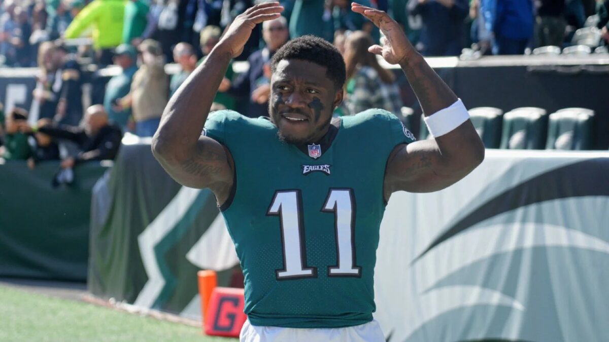 Aj Brown Has a Blunt Message for Eagles Fans Amid Patriots Trade Rumors
