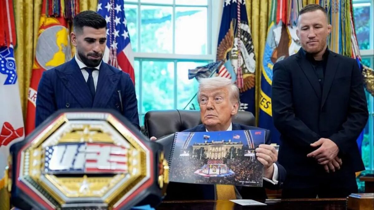 Dana White Reveals How AI Even Replicated His Voice in UFC Promo 1 Ilia Topuria (right), Justin Gaethje (left) met Donald Trump at the White House for a pre-event promotion and reveal of the custom winner's belt (Image via Getty Images)