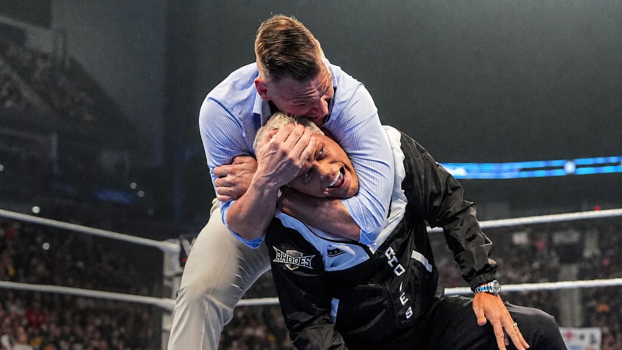 Cody Rhodes Brawls With Gunther on SmackDown After Being Issued WWE Title Challenge for Clash in Italy