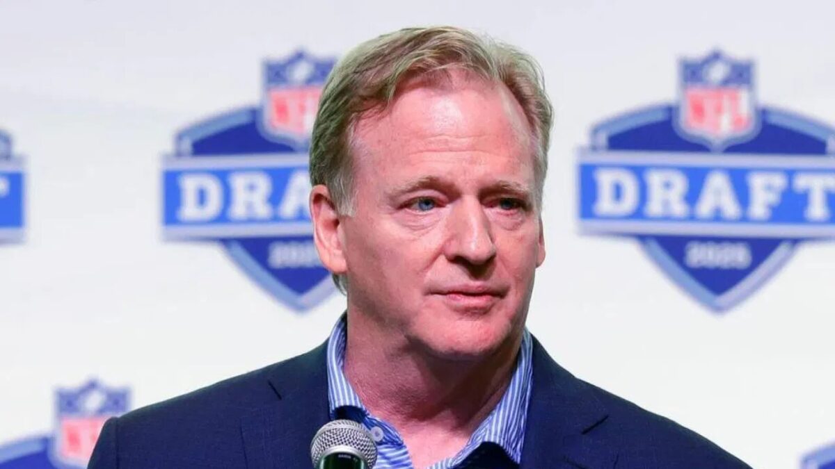 Donald Trump Blasts NFL’s Shift to Streaming Services 1 Donald Trump Blasts NFL’s Shift to Streaming Services