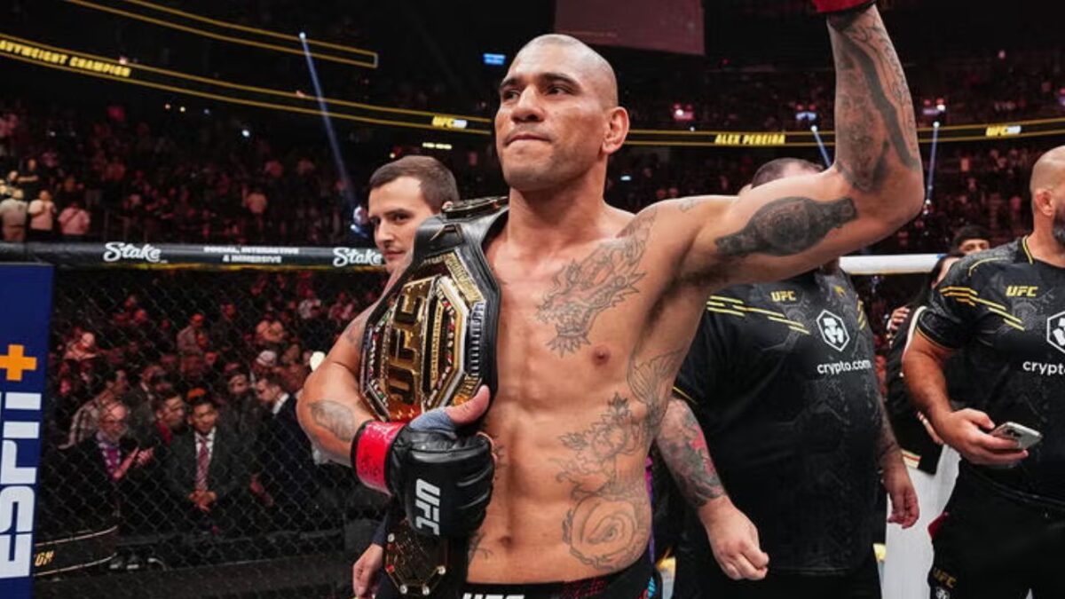 (Video) Alex Pereira Looking Comfortable Sparring Heavyweights Before UFC Freedom 250 Title Fight 1 Alex Pereira