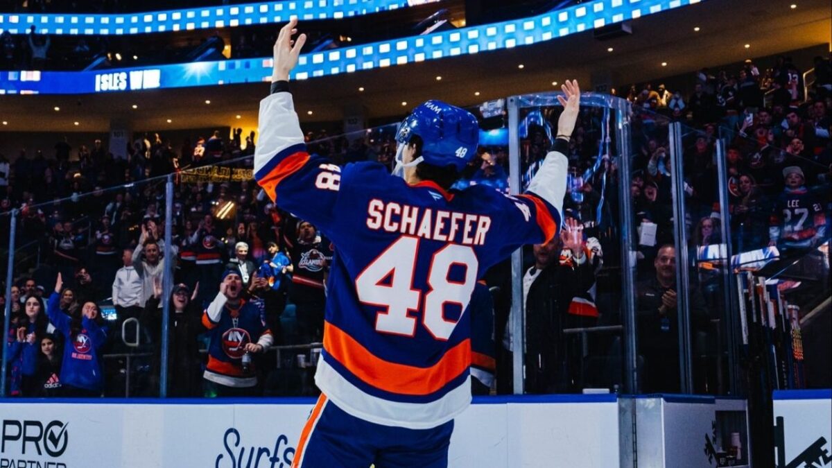 Matthew Schaefer Bringing His Calder Trophy To A Children's Hospital Wins Internet Hearts 1 Matthew Schaefer (Image via @NYIslanders on X)